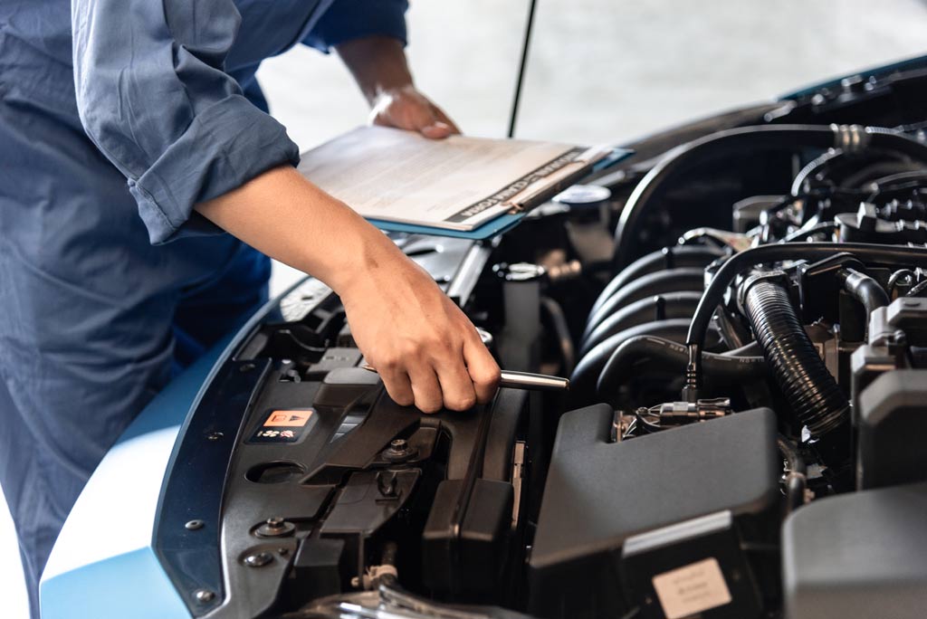 TIS - Spécialiste du moteur essence ou diesel TIS - Spécialiste du moteur essence ou diesel